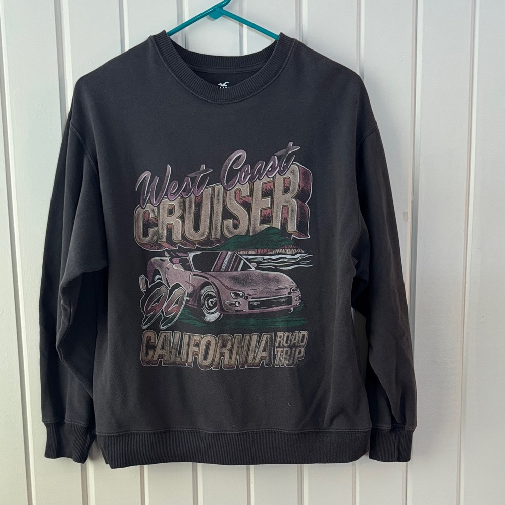 Hollister Black Graphic Crew Neck Sweater